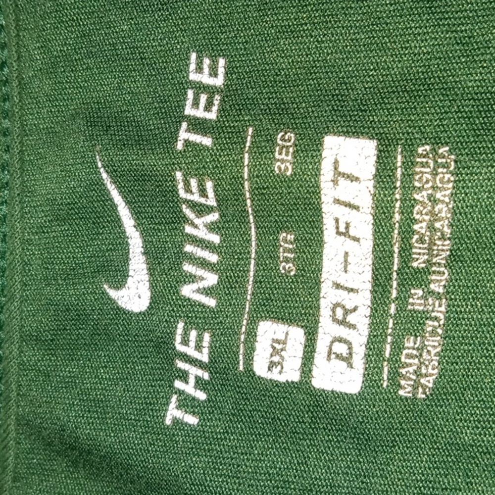 Nike tee - Picture 2 of 2